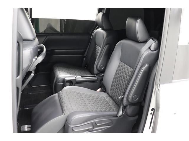 �Z�J���h�V�[�g�͒������O�X���C�h�ő����L�X�̃L���v�e���V�[�g�I�I�b�g�}�����t���Ă���܂��B