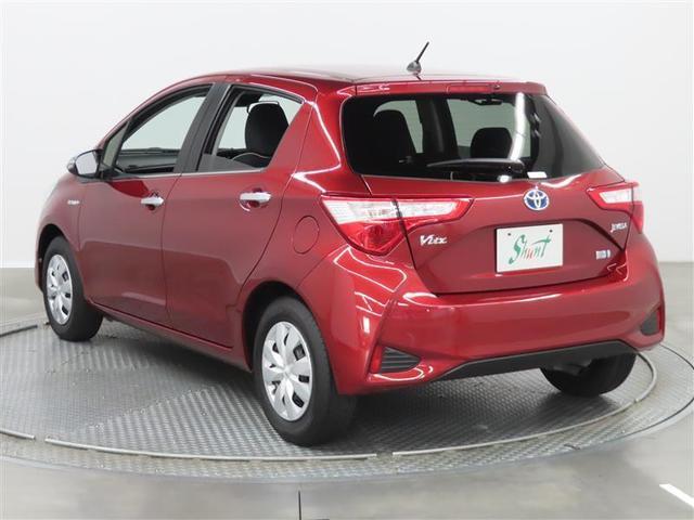 ヴィッツ ハイブリッド　ジュエラ　１年保証　ワンセグ　メモリーナビ　ミュージックプレイヤー接続可　オートマチックハイビーム　横滑り防止装置　車線逸脱警報　衝突被害軽減システム　スマートキー　アイドリングストップ（5枚目）