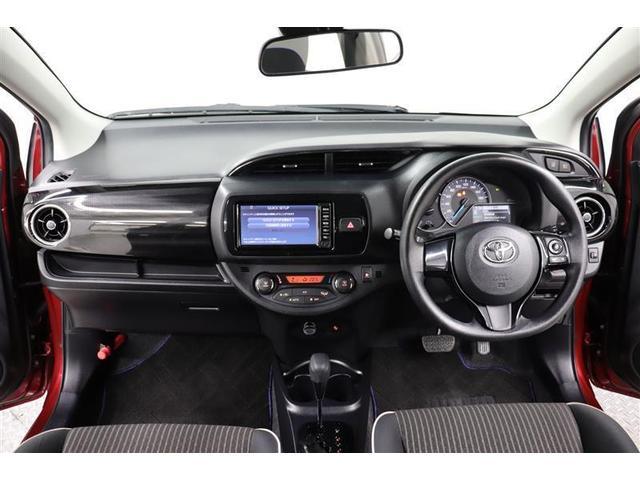 ヴィッツ ハイブリッド　ジュエラ　１年保証　ワンセグ　メモリーナビ　ミュージックプレイヤー接続可　オートマチックハイビーム　横滑り防止装置　車線逸脱警報　衝突被害軽減システム　スマートキー　アイドリングストップ（6枚目）