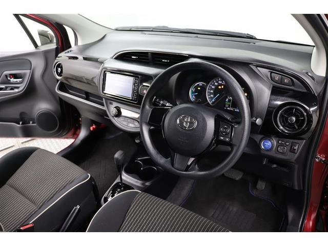 ヴィッツ ハイブリッド　ジュエラ　１年保証　ワンセグ　メモリーナビ　ミュージックプレイヤー接続可　オートマチックハイビーム　横滑り防止装置　車線逸脱警報　衝突被害軽減システム　スマートキー　アイドリングストップ（27枚目）