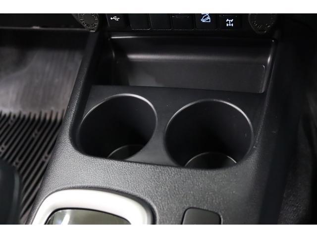 Ｚ　１年保証　ワンオーナ－　４ＷＤ　メモリーナビ　ミュージックプレイヤ接続可　全周囲カメラ　バックカメラ　衝突被害軽減システム　ＥＴＣ　クルーズコントロール　ＬＥＤランプ　アイドリングストップ　ディーゼル（画像26）