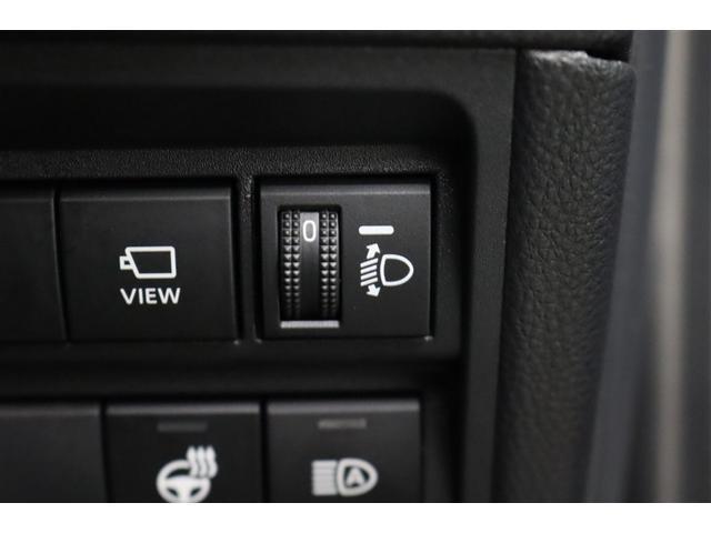 ハイブリッドＺ　１年保証　ワンオーナ－　フルセグ　メモリーナビ　ミュージックプレイヤー接続可　Ｐシ－ト　Ｐリヤゲート　全周囲カメラ　バックカメラ　衝突被害軽減システム　ＥＴＣ　ＬＥＤヘッドランプ　アイドリングストップ（画像31）