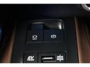 電動パーキングブレーキを搭載。スイッチ操作でパーキングブレーキを作動・解除することが可能ですので、操作の力が不要ですよ♪