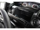 スッキリしまうことのできる運転席アッパーボックスがあります!