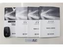 取扱説明書と整備手帳付き。安心してお乗りしていただくため、納車前に法定12カ月定期点検整備または法定24カ月点検整備付きとなっております!