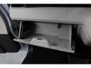 便利な収納スペースの助手席グローボックス！小物もたくさん収納できます。