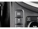 燃費をより向上させるエコドライブモードとパワフルな走行を愉しめるパワーモードを選べるスイッチが付いております!