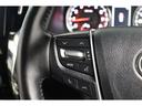 ステアリングスイッチ付きなのでオーディオの操作が手元で出来て便利ですね！