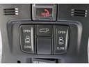 両側電動スライドドアはドアの直接操作以外にも運転席からのスイッチ操作やリモコン操作でも開閉が可能!狭い駐車場などでもドアの開閉が楽々・安心ですね!
