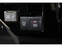 電動パーキングブレーキを搭載。スイッチ操作でパーキングブレーキを作動・解除することが可能ですので、操作の力が不要ですよ♪