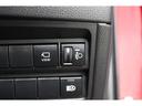 車体が傾いた状態の時にヘッドライトの光の高さを上下に調整することが出来ます!