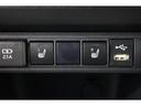 運転席と助手席には寒い日の肩や腰、冷えやすい下肢を温めてくれるシートヒーターが付いております！