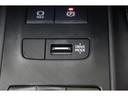 燃費をより向上させるエコドライブモードとパワフルな走行を愉しめるパワーモードを選べるスイッチが付いております!