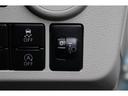 車体が傾いた状態の時にヘッドライトの光の高さを上下に調整することが出来ます!