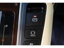 電動パーキングブレーキを搭載。スイッチ操作でパーキングブレーキを作動・解除することが可能ですので、操作の力が不要ですよ♪