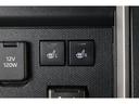 運転席と助手席には寒い日の肩や腰、冷えやすい下肢を温めてくれるシートヒーターが付いております！