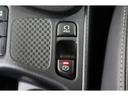 電動パーキングブレーキを搭載。スイッチ操作でパーキングブレーキを作動・解除することが可能ですので、操作の力が不要ですよ♪