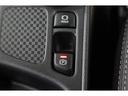 電動パーキングブレーキを搭載。スイッチ操作でパーキングブレーキを作動・解除することが可能ですので、操作の力が不要ですよ♪