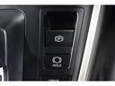 電動パーキングブレーキを搭載。スイッチ操作でパーキングブレーキを作動・解除することが可能ですので、操作の力が不要ですよ♪