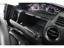 スッキリしまうことのできる運転席アッパーボックスがあります!