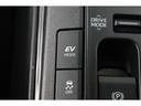 静粛性に優れた快適空間と静かな走りを実現。さらにEVモードではモーターのみでの走行でエンジン音や振動を感じさせない走りが楽しめます。