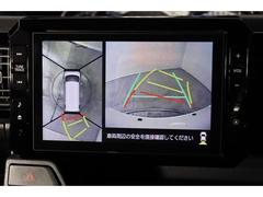 車両を上から見たような映像表示するパノラミックビューモニター付きバックモニター。 6