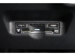 スッキリ装着されたビルトインタイプのＥＴＣ！高速道路走行の料金所をノンストップで通過できます。※　ＥＴＣカードのお申し込みも当社にお任せ下さい！ 7