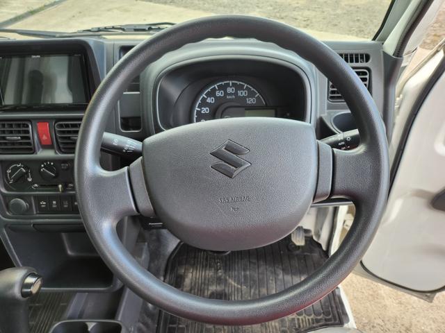キャリイトラック 　オートマチック／４ＷＤ／エアコン／パワステ／エアバッグ装備（運転席・助手席）／スズキセーフティサポート／ＥＴＣ／ナビ（メモリーナビ）／テレビ（フルセグ）／荷台あおりアルミ縞板カバー（15枚目）