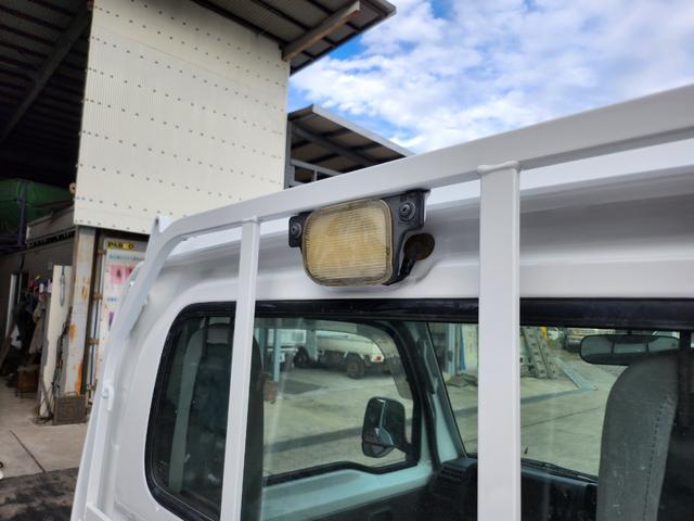 アクティトラック 　５速ＭＴ／４ＷＤ／エアコン／パワステ／エアバッグ装備／ＥＴＣ／作業灯／アルミホイール１２インチ（9枚目）