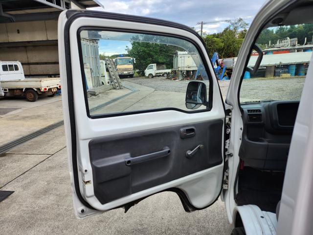 アクティトラック 　５速ＭＴ／４ＷＤ／エアコン／パワステ／エアバッグ装備／ＥＴＣ／作業灯／アルミホイール１２インチ（20枚目）