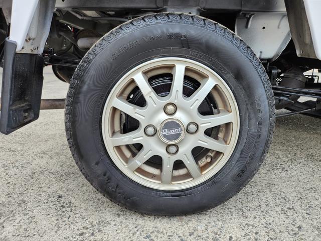 アクティトラック 　５速ＭＴ／４ＷＤ／エアコン／パワステ／エアバッグ装備／ＥＴＣ／作業灯／アルミホイール１２インチ（27枚目）