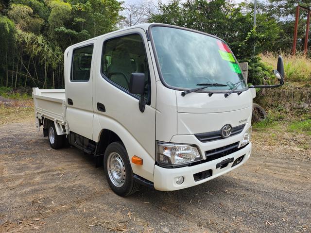 トヨエース 　Ｗキャブ／パワーゲート／ＡＴ／パワーウィンドウ（全席）／パワステ／エアコン／エアバッグ装備（運転席・助手席）／ＥＴＣ／ディーゼル／ＤＰＦ／パワーゲート／最大積載量１０５０ｋｇ／ナビ・テレビ（ワンセグ）（2枚目）