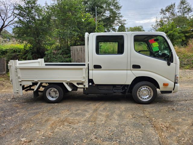 トヨエース 　Ｗキャブ／パワーゲート／ＡＴ／パワーウィンドウ（全席）／パワステ／エアコン／エアバッグ装備（運転席・助手席）／ＥＴＣ／ディーゼル／ＤＰＦ／パワーゲート／最大積載量１０５０ｋｇ／ナビ・テレビ（ワンセグ）（9枚目）