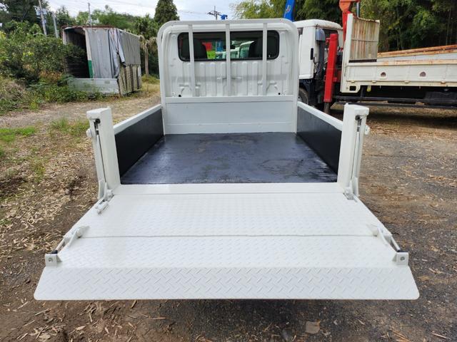 トヨエース 　Ｗキャブ／パワーゲート／ＡＴ／パワーウィンドウ（全席）／パワステ／エアコン／エアバッグ装備（運転席・助手席）／ＥＴＣ／ディーゼル／ＤＰＦ／パワーゲート／最大積載量１０５０ｋｇ／ナビ・テレビ（ワンセグ）（10枚目）