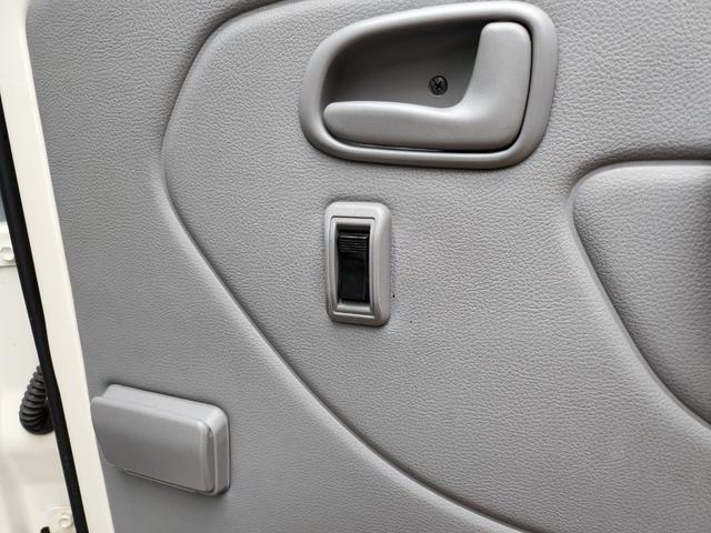 トヨエース 　Ｗキャブ／パワーゲート／ＡＴ／パワーウィンドウ（全席）／パワステ／エアコン／エアバッグ装備（運転席・助手席）／ＥＴＣ／ディーゼル／ＤＰＦ／パワーゲート／最大積載量１０５０ｋｇ／ナビ・テレビ（ワンセグ）（39枚目）