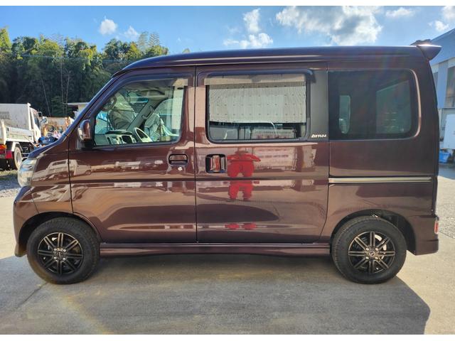 アトレーワゴン オートマチック/4WD/ターボ/パワーウィンドウ/エアコン/パワステ/エアバッグ装備/イージークローザー(左側のみ)/フォグランプ/キーレスエントリー(5枚目)