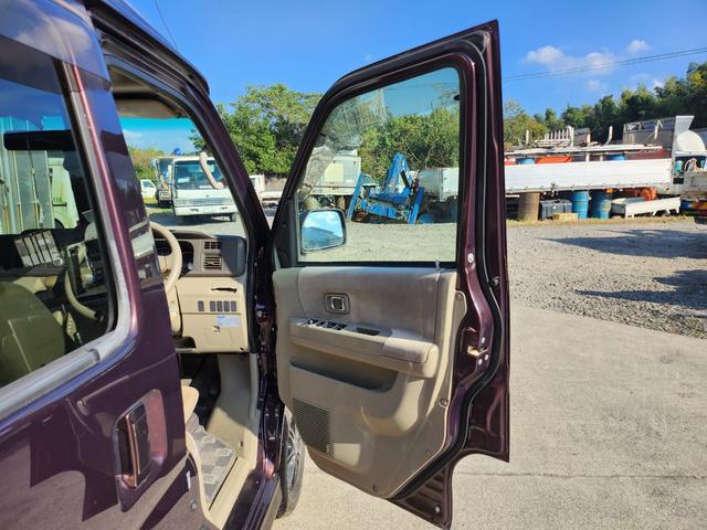 アトレーワゴン オートマチック/4WD/ターボ/パワーウィンドウ/エアコン/パワステ/エアバッグ装備/イージークローザー(左側のみ)/フォグランプ/キーレスエントリー(10枚目)