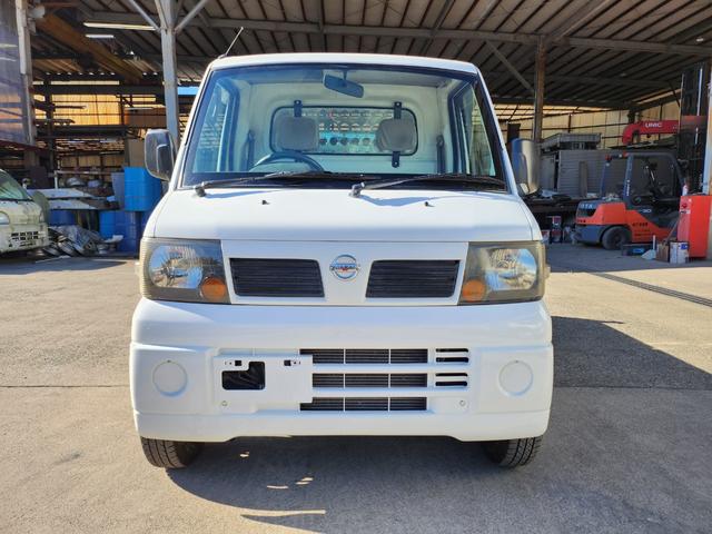 クリッパートラック 　５速ＭＴ／４ＷＤ（ＨｉＬｏ切替付）／ＰＴＯ式ダンプ／パワステ／エアコン／エアバッグ装備／荷台あおりアルミ縞板カバー／荷台背面ステンレス仕様／アルミホイール／土砂禁（4枚目）