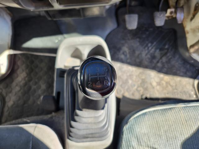 クリッパートラック 　５速ＭＴ／４ＷＤ（ＨｉＬｏ切替付）／ＰＴＯ式ダンプ／パワステ／エアコン／エアバッグ装備／荷台あおりアルミ縞板カバー／荷台背面ステンレス仕様／アルミホイール／土砂禁（27枚目）