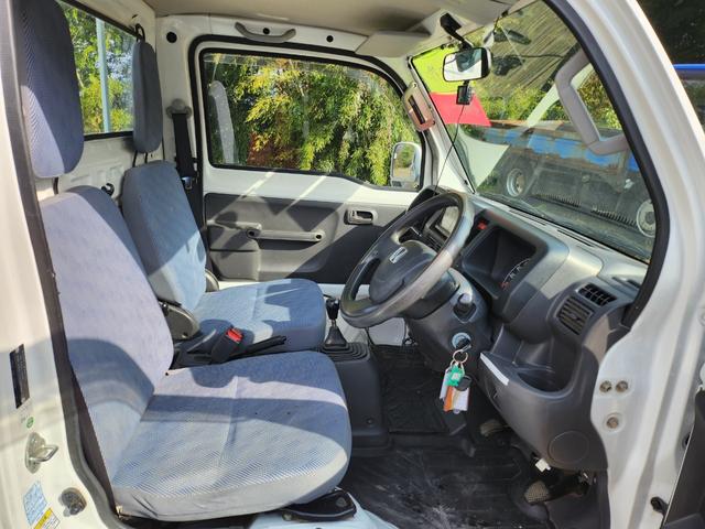 アクティトラック タウン 5速MT/4WD/パワーウィンドウ/キーレスエントリー/ドライブレコーダー/ナビ/テレビ(フルセグ)/パワステ/エアコン/エアバッグ装備/作業灯(13枚目)