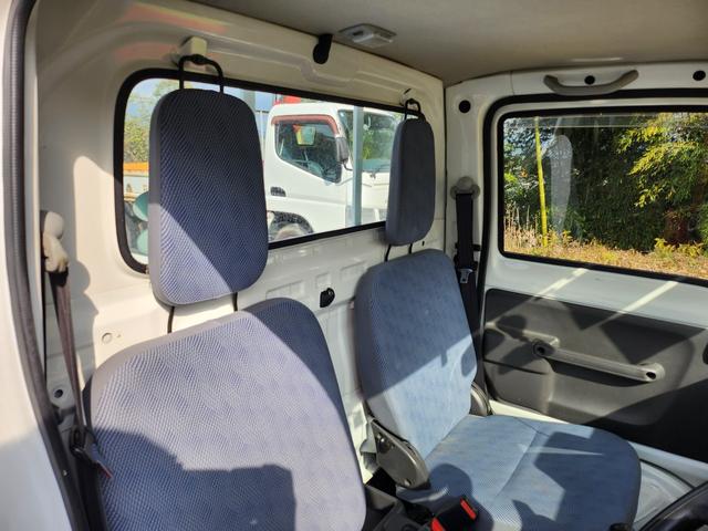 アクティトラック タウン 5速MT/4WD/パワーウィンドウ/キーレスエントリー/ドライブレコーダー/ナビ/テレビ(フルセグ)/パワステ/エアコン/エアバッグ装備/作業灯(14枚目)