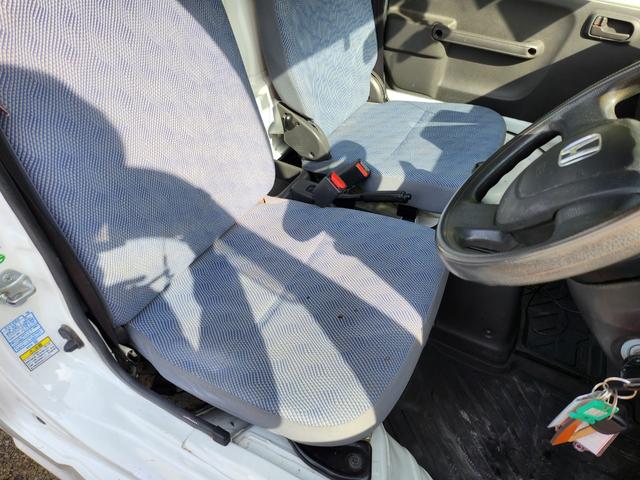 アクティトラック タウン 5速MT/4WD/パワーウィンドウ/キーレスエントリー/ドライブレコーダー/ナビ/テレビ(フルセグ)/パワステ/エアコン/エアバッグ装備/作業灯(15枚目)