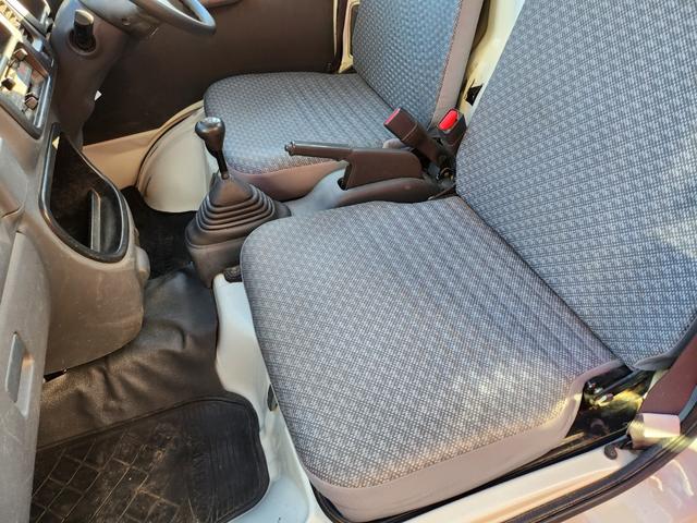 ハイゼットトラック エアコン・パワステ　スペシャル　５速ＭＴ／４ＷＤ／エアコン／パワステ／エアバッグ装備／荷台あおりアルミ縞板カバー（24枚目）