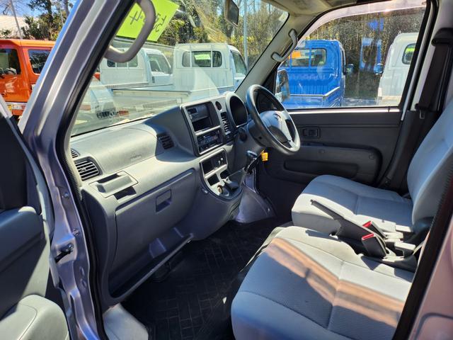 �g���b�N�̉ˑ��i�ב�ڂ��ւ��E����E�����ւ��E�S���j��A�N���[���i�ڂ��ւ��E���C���[�����E�C���j���A�����ԂɊւ��邱�ƂȂ為�Е��ЂɈ�x�����k����������