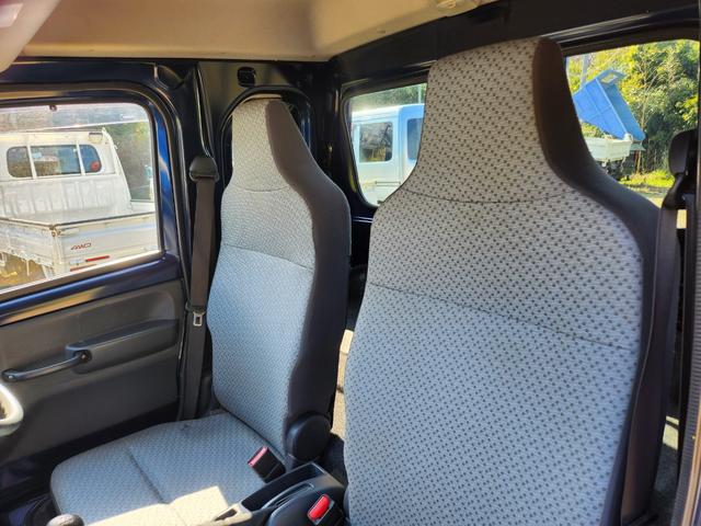 キャリイトラック 　５速ＭＴ／４ＷＤ／パワステ／エアコン／エアバッグ装備（運転席・助手席）／スーパーキャリィ／デュアルカメラブレーキサポート（21枚目）