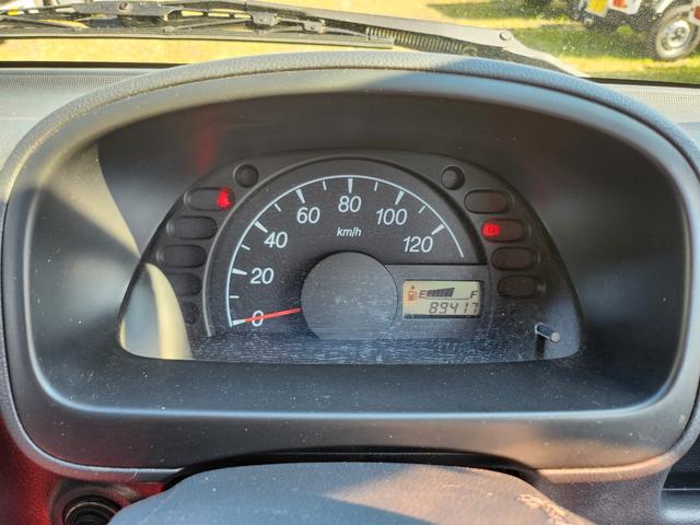 キャリイトラック ＫＣ　５速ＭＴ／４ＷＤ（ＨｉＬｏ１切替）／デフロック／エアコン／パワステ／作業灯／荷台あおりアルミ縞板カバー（16枚目）