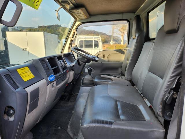 エルフトラック 　最大積載量２０００ｋｇ／総重量５０００ｋｇ未満／５速ＭＴ／エアコン／パワステ／パワーウィンドウ／エアバッグ装備／ディーゼル車／コボレーンシート新品（22枚目）