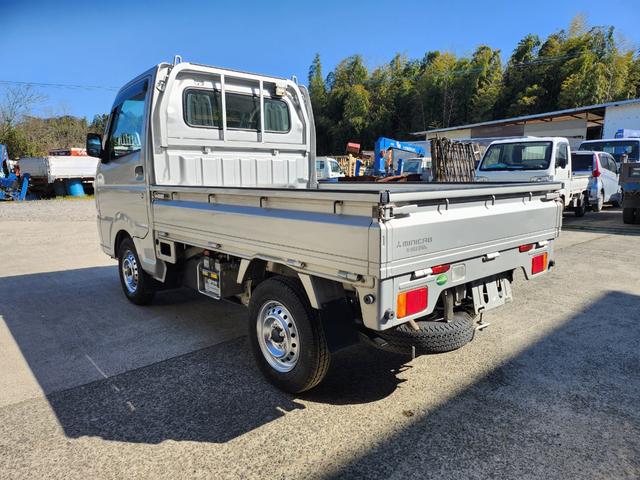 ミニキャブトラック 　５速ＭＴ／４ＷＤ（ＨｉＬｏ切替）／デフロック／パワステ／エアコン／エアバッグ装備／タイヤ新品（5枚目）