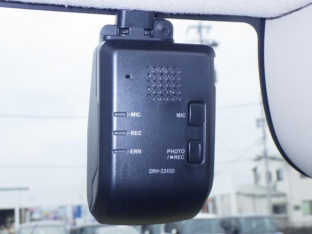Ｎ－ＢＯＸ ファッションスタイル　インテリキー　ＵＳＢ　ドライブレコーダー　サイドエアバッグ　エアコン　エアバッグ　ＬＥＤライト　リアカメラ　ＥＴＣ車載器　キーフリー　クルーズコントロール　整備記録簿　ＡＢＳ（6枚目）