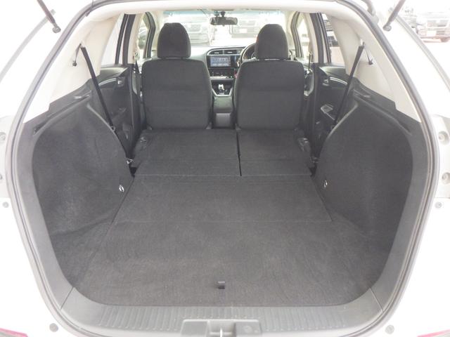 シャトル ハイブリッド 記録簿付き 運転席助手席エアバッグ AAC Bモニ VSA エアバッグ キーレス ABS スマートキー パワーウィンドウ ETC付き アイドリングストップ パワーステアリング USB入力(18枚目)